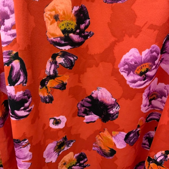 Banana Republic Red Floral Midi Dress with Low Back - Picture 5 of 5